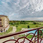 At Lighthouse Golf By Parnas Estate * Baltjik