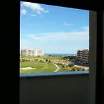 Lägenhetshotell At Lighthouse Golf By Parnas Estate