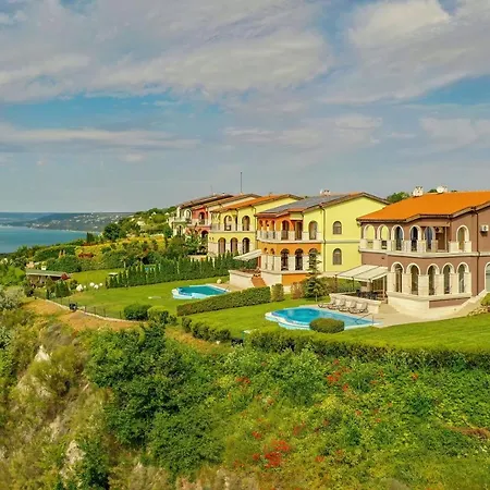 At Lighthouse Golf By Parnas Estate Апарт-отель Балчик