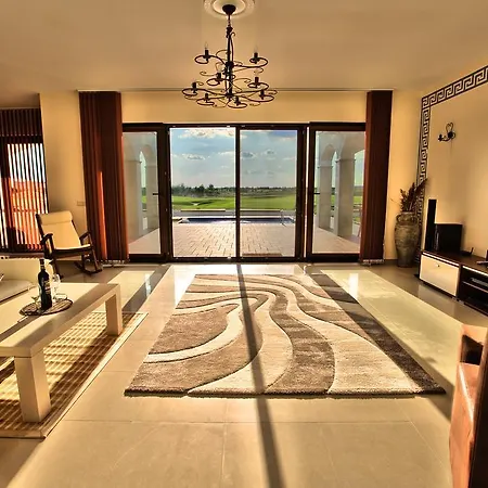 At Lighthouse Golf By Parnas Estate Балчик