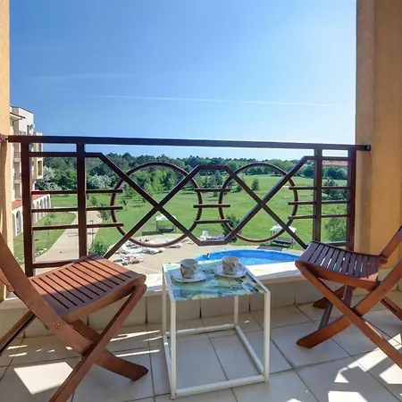 At Lighthouse Golf By Parnas Estate * Балчик