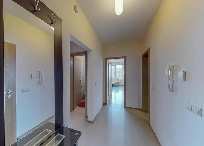 At Lighthouse Golf By Parnas Estate