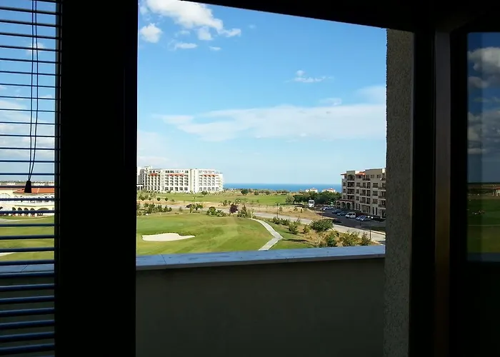 Appart hôtel At Lighthouse Golf By Parnas Estate