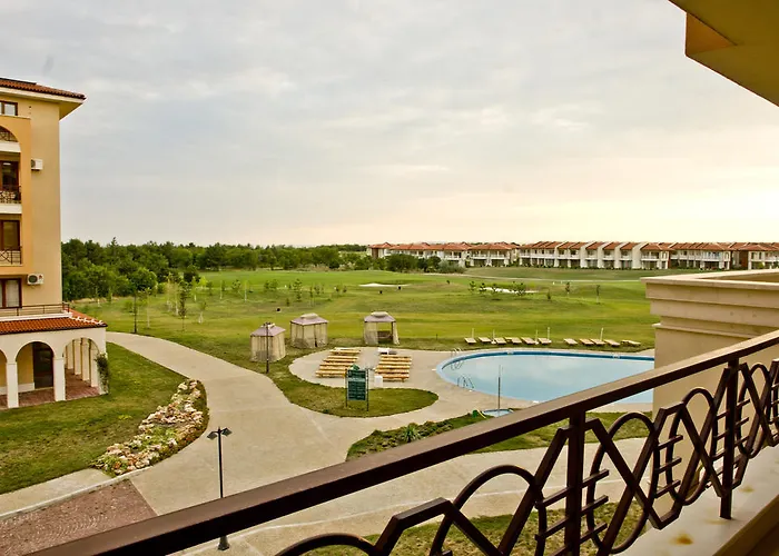 At Lighthouse Golf By Parnas Estate Balchik