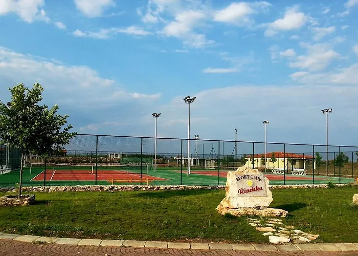 At Lighthouse Golf By Parnas Estate Balchik