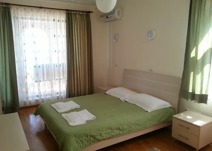 At Lighthouse Golf By Parnas Estate Appart hôtel