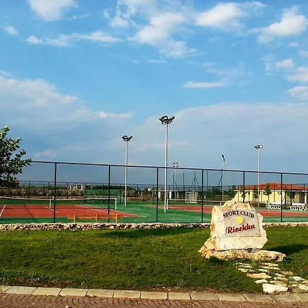 At Lighthouse Golf By Parnas Estate Μπαλτσίκ