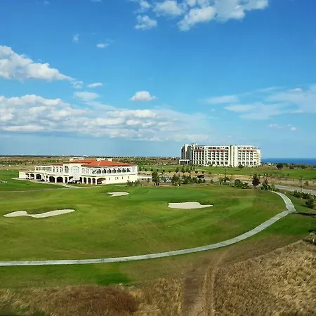 公寓式酒店 At Lighthouse Golf By Parnas Estate