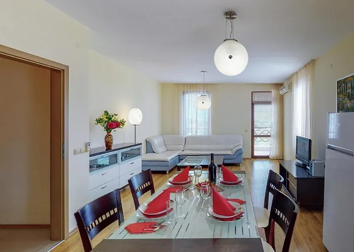 At Lighthouse Golf By Parnas Estate 아파트호텔 *