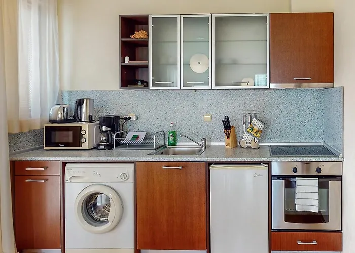 아파트호텔 At Lighthouse Golf By Parnas Estate *